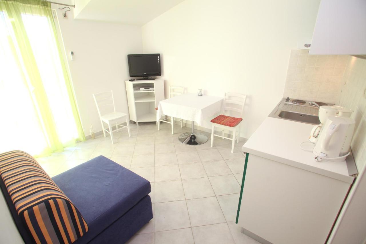 Apartments Nakir Slatine Pokój zdjęcie