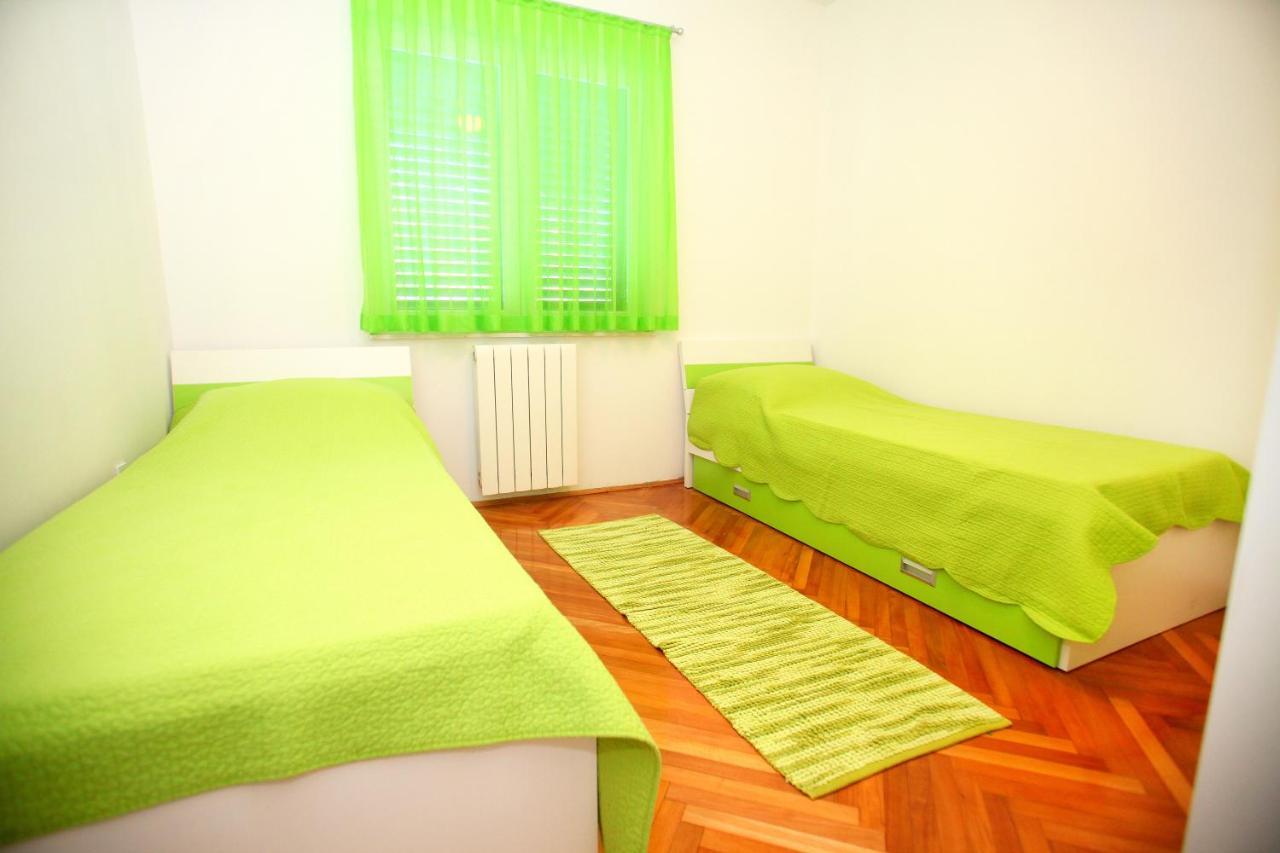 Apartments Nakir Slatine Pokój zdjęcie