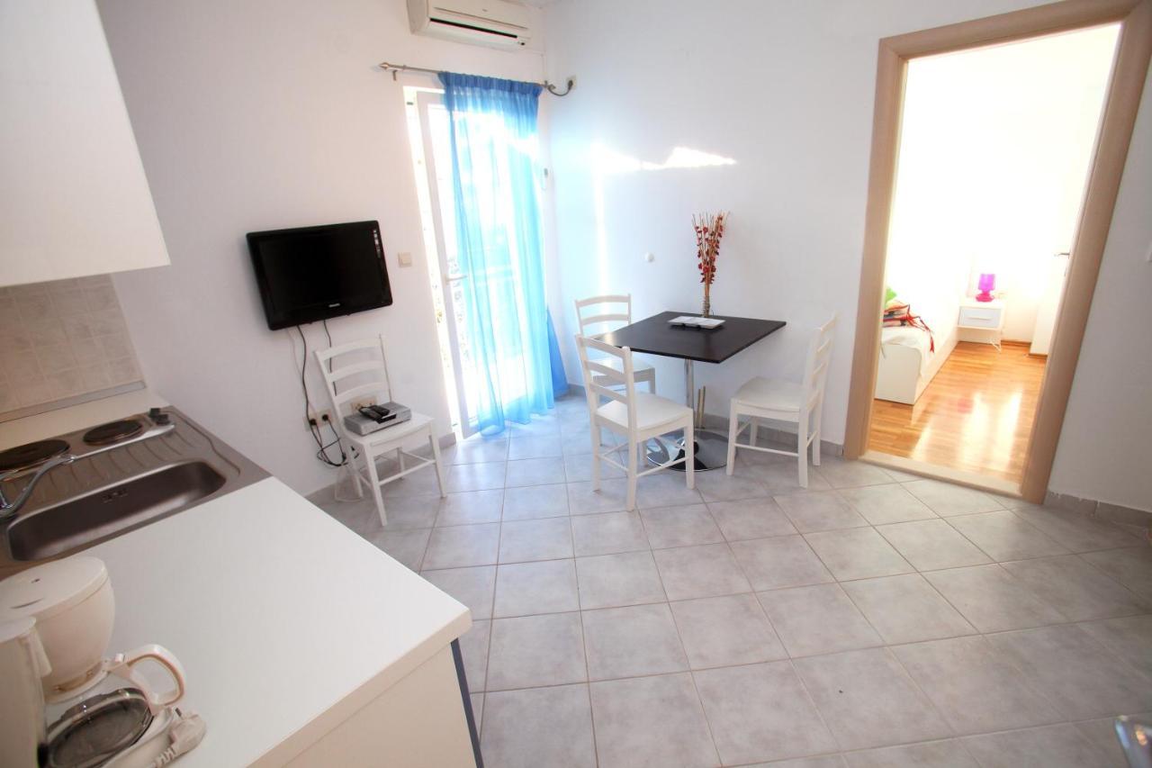 Apartments Nakir Slatine Pokój zdjęcie