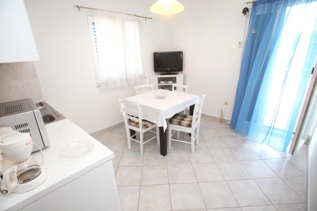 Apartments Nakir Slatine Pokój zdjęcie